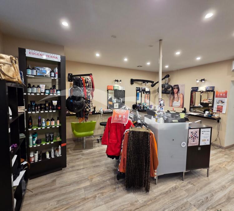 L0504 | SALON DE COIFFURE