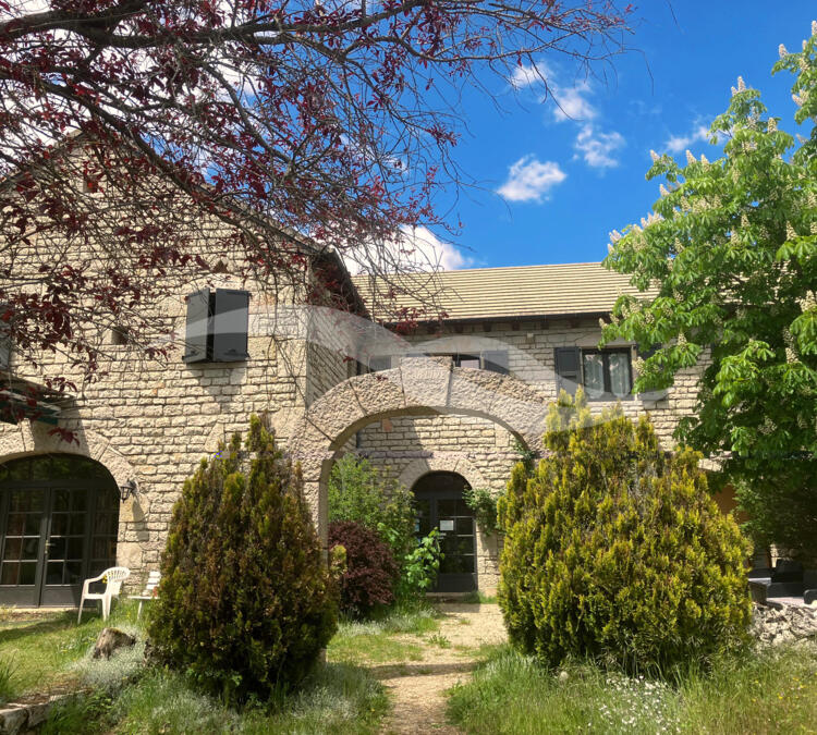 L0444 | MAISON ET TABLE D’HOTE - GITE**