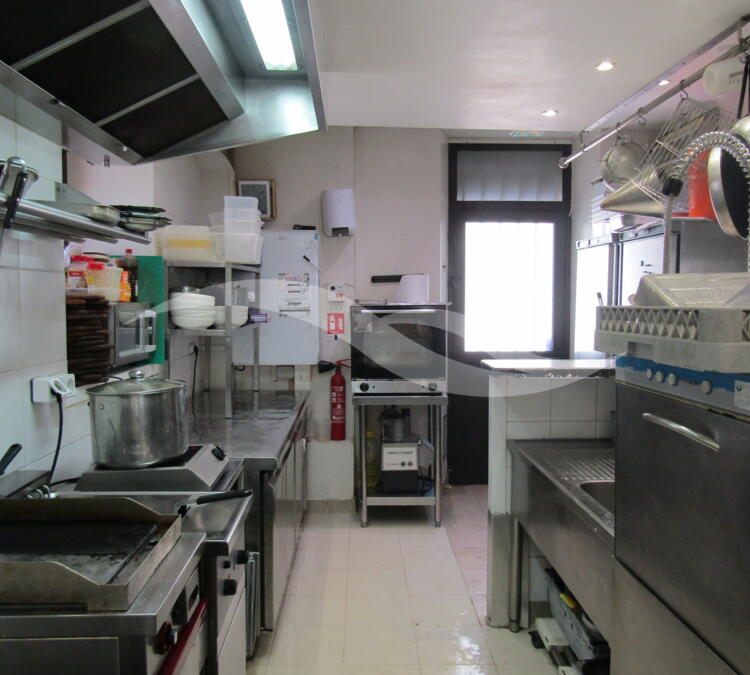 L0507 | RESTAURANT – BAR