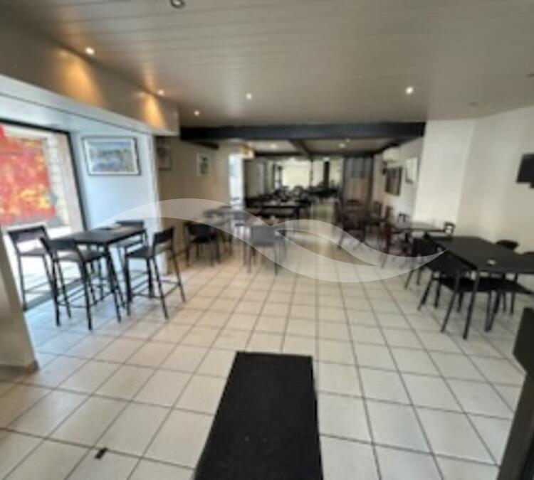 M0341 | Restaurant de type traditionnel – Bar licence IV